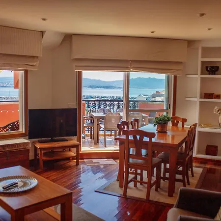 Apartment Atico Con Vistas Al Mar Garaje Y Wi-fi Cangas do Morrazo